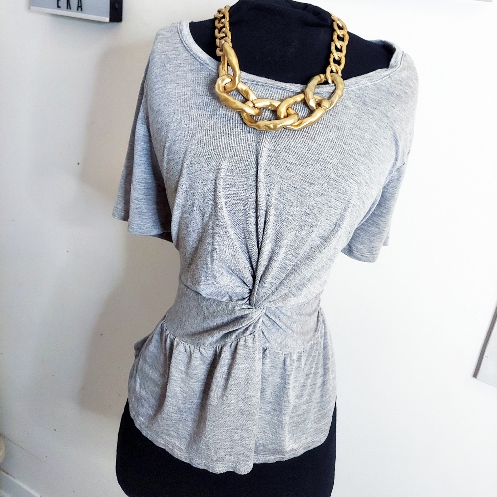 Grey short sleeved top